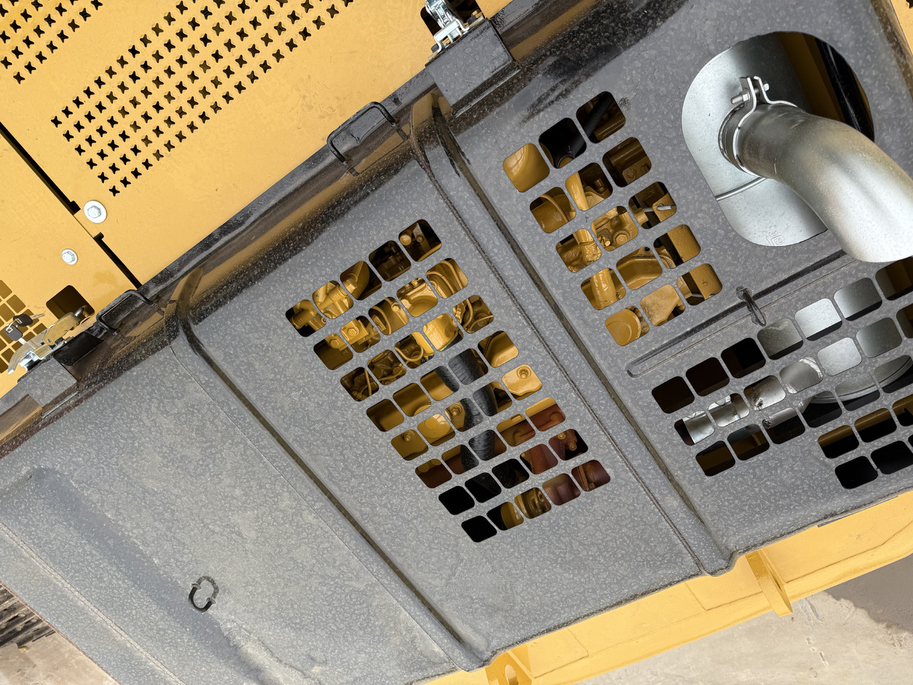 Lánctalpas kotró CATERPILLAR 320b [ Copy ] [ Copy ] [ Copy ] [ Copy ] [ Copy ]: 21 kép.