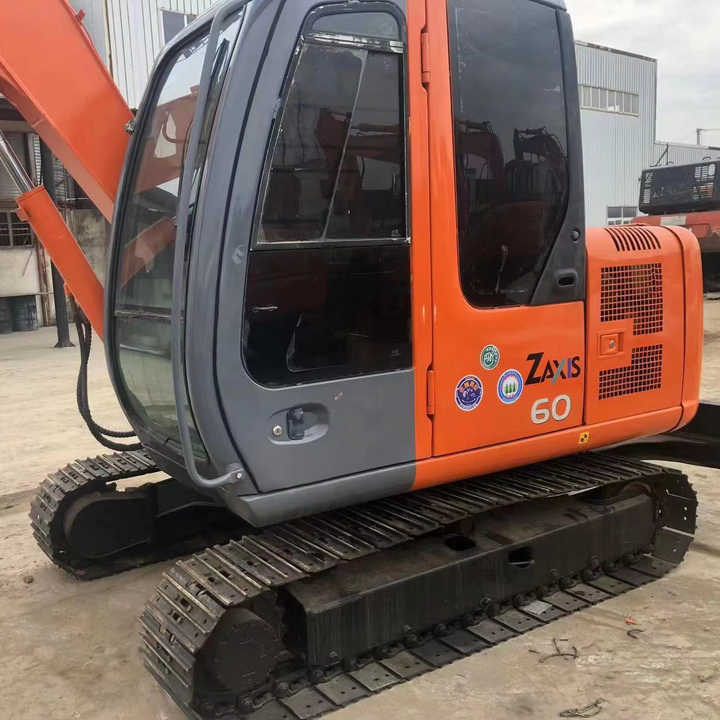 Cheap Price Hitachi ZX60 Used Excavator for Sale Used 6 Tons Hitachi Mini Excavator with Good Performance - Kotrógép: 1 kép. Cheap Price Hitachi ZX60 Used Excavator for Sale Used 6 Tons Hitachi Mini Excavator with Good Performance - Kotrógép: 1 kép.