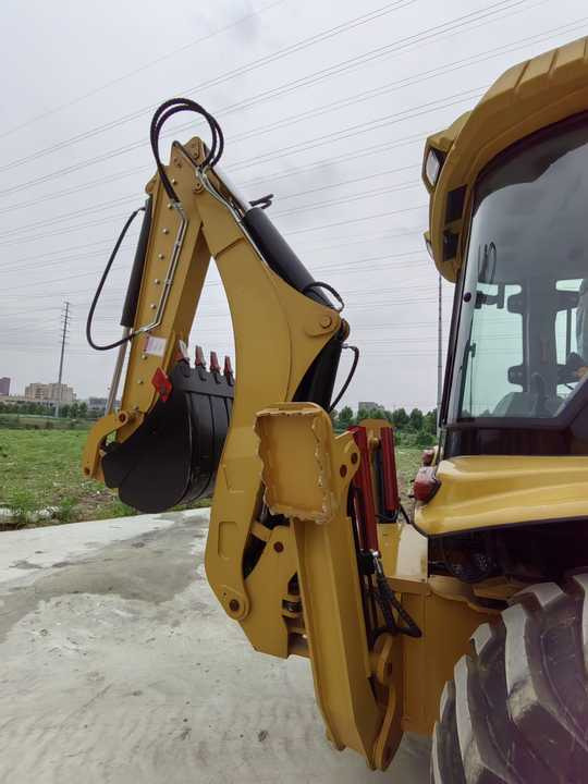 Cheap Prices Good Condition High Performance CAT 420F Used Backhoe Loader for Sale - Kotrórakodó: 5 kép. Cheap Prices Good Condition High Performance CAT 420F Used Backhoe Loader for Sale - Kotrórakodó: 5 kép.