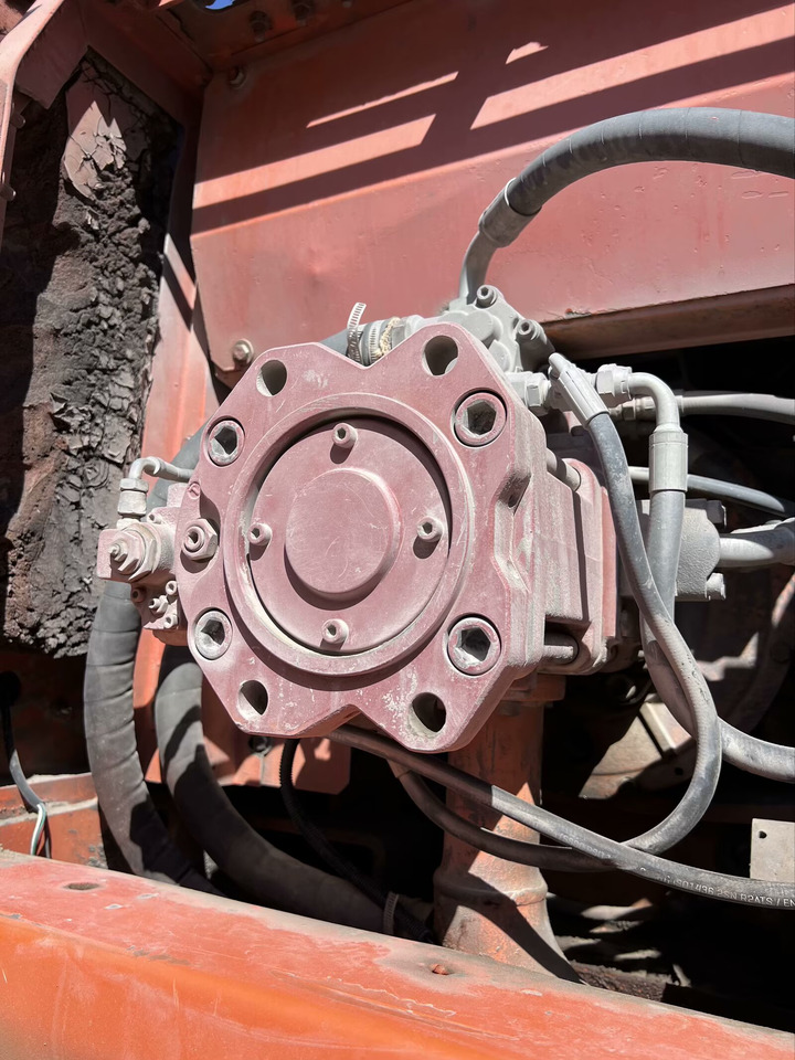 Gumikerekes kotró DOOSAN 210w-7 [ Copy ] [ Copy ] [ Copy ] [ Copy ] [ Copy ]: 32 kép.