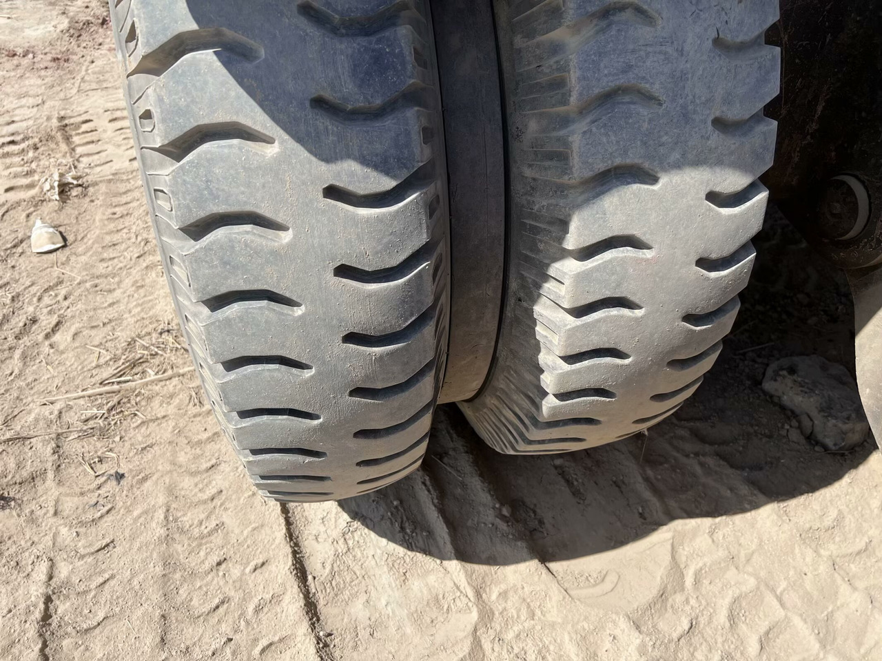 Gumikerekes kotró DOOSAN 210w-7 [ Copy ] [ Copy ] [ Copy ] [ Copy ] [ Copy ]: 21 kép.