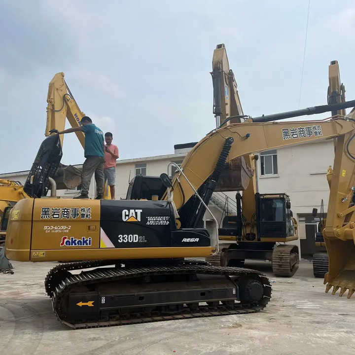 Good Condition Used CAT Excavator Japan 330D Original Used Excavator Cat 330D in Stock - Lánctalpas kotró: 2 kép. Good Condition Used CAT Excavator Japan 330D Original Used Excavator Cat 330D in Stock - Lánctalpas kotró: 2 kép.
