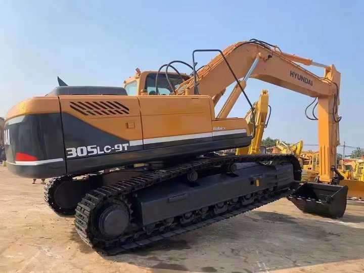 Hyundai Digger 305LC-9T Second Hand Korea Made High Performance Machine Hyundai Excavator for Sale - Lánctalpas kotró: 3 kép. Hyundai Digger 305LC-9T Second Hand Korea Made High Performance Machine Hyundai Excavator for Sale - Lánctalpas kotró: 3 kép.