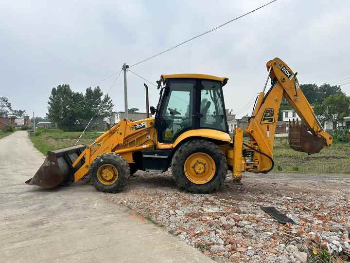 Low Price JCB 3CX Backhoe Loader in Excellent Condition for Sale JCB3CX JCB 4CX Available for Sale - Kotrórakodó: 2 kép. Low Price JCB 3CX Backhoe Loader in Excellent Condition for Sale JCB3CX JCB 4CX Available for Sale - Kotrórakodó: 2 kép.