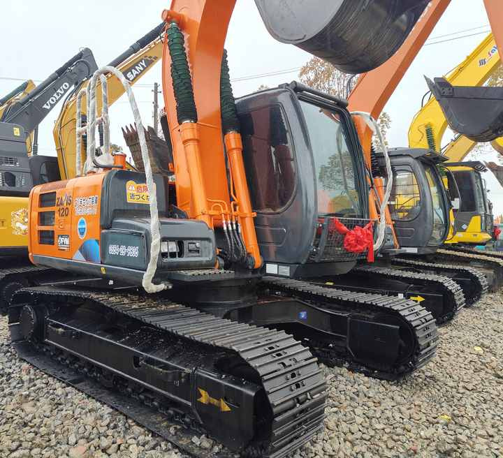 Original Hitachi ZX120 Crawler Excavator Low Hours Perfect for Various Projects Available Used Excavators for Sale - Lánctalpas kotró: 3 kép. Original Hitachi ZX120 Crawler Excavator Low Hours Perfect for Various Projects Available Used Excavators for Sale - Lánctalpas kotró: 3 kép.