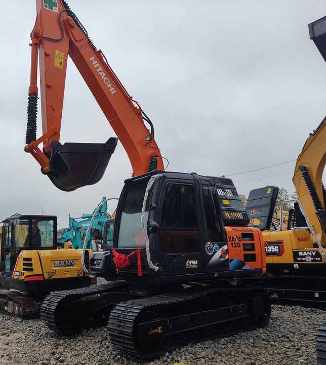 Original Hitachi ZX120 Crawler Excavator Low Hours Perfect for Various Projects Available Used Excavators for Sale - Lánctalpas kotró: 4 kép. Original Hitachi ZX120 Crawler Excavator Low Hours Perfect for Various Projects Available Used Excavators for Sale - Lánctalpas kotró: 4 kép.