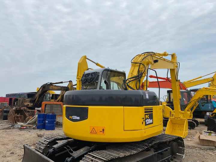 Professional komatsu Excavator Pc128 , Used komatsu Pc128us Digger , Komatsu Pc120 Pc130 - Kotrógép: 5 kép. Professional komatsu Excavator Pc128 , Used komatsu Pc128us Digger , Komatsu Pc120 Pc130 - Kotrógép: 5 kép.