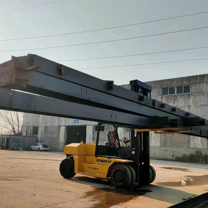 Top Komastu Brand Sale Diesel Forklift 15 Ton Forklift Truck Diesel China - Dízel targonca: 5 kép. Top Komastu Brand Sale Diesel Forklift 15 Ton Forklift Truck Diesel China - Dízel targonca: 5 kép.