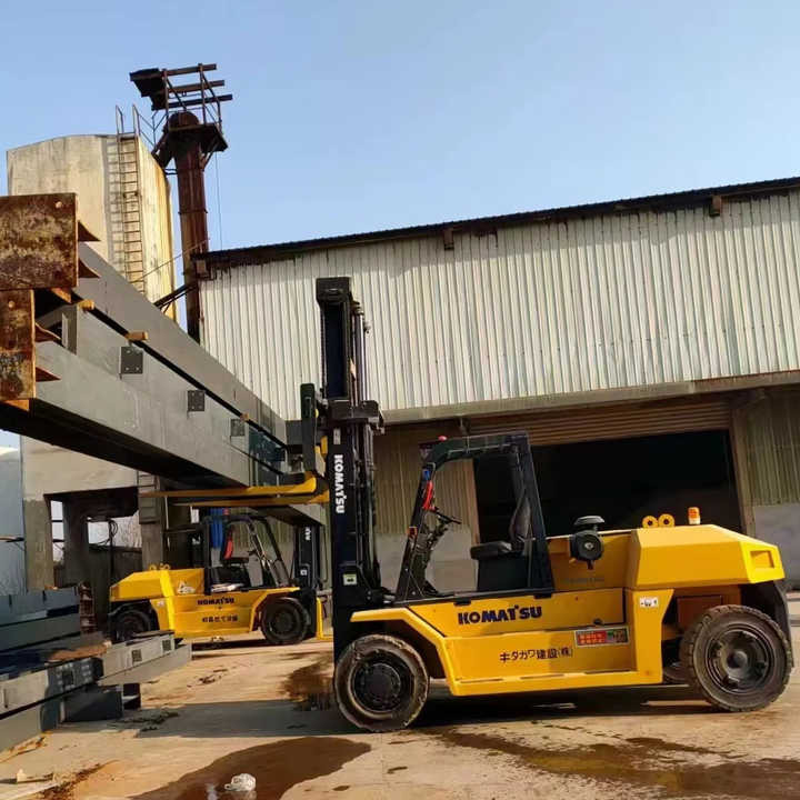 Top Komastu Brand Sale Diesel Forklift 15 Ton Forklift Truck Diesel China - Dízel targonca: 1 kép. Top Komastu Brand Sale Diesel Forklift 15 Ton Forklift Truck Diesel China - Dízel targonca: 1 kép.