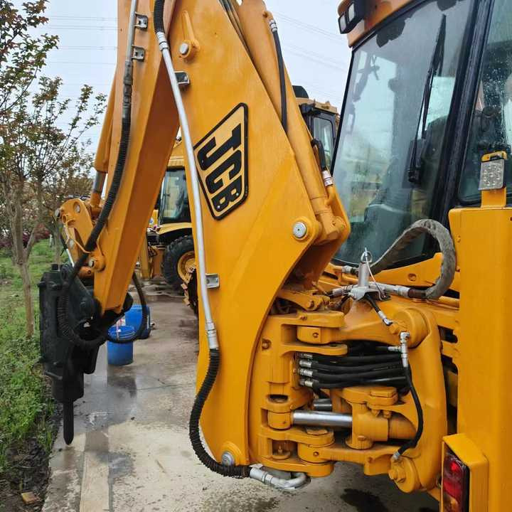 Used Backhoe Loader JCB 4x4 Wheel 20 Ton Backhoe Loader JCB 3CX 4CX Backhoe Excavator Loader Fpr Sale - Kotrórakodó: 2 kép. Used Backhoe Loader JCB 4x4 Wheel 20 Ton Backhoe Loader JCB 3CX 4CX Backhoe Excavator Loader Fpr Sale - Kotrórakodó: 2 kép.