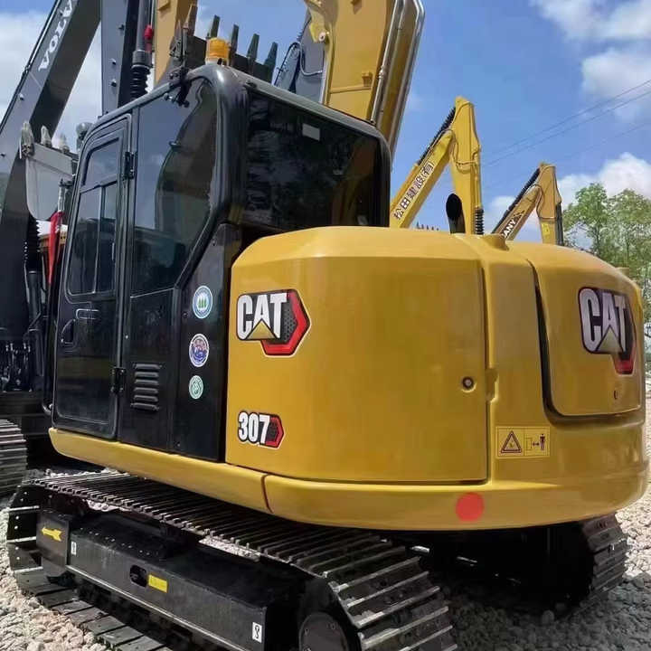 Used Cat 307 Mini Excavator - Kotrógép: 1 kép. Used Cat 307 Mini Excavator - Kotrógép: 1 kép.