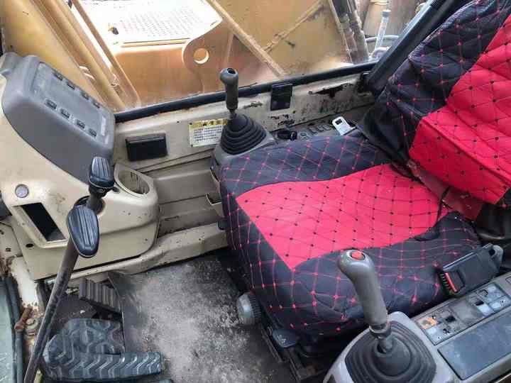 Used Digger CAT 320BL Construction Machinery Construction Digger Used CAT 320BL Cheap Excavator - Lánctalpas kotró: 4 kép. Used Digger CAT 320BL Construction Machinery Construction Digger Used CAT 320BL Cheap Excavator - Lánctalpas kotró: 4 kép.