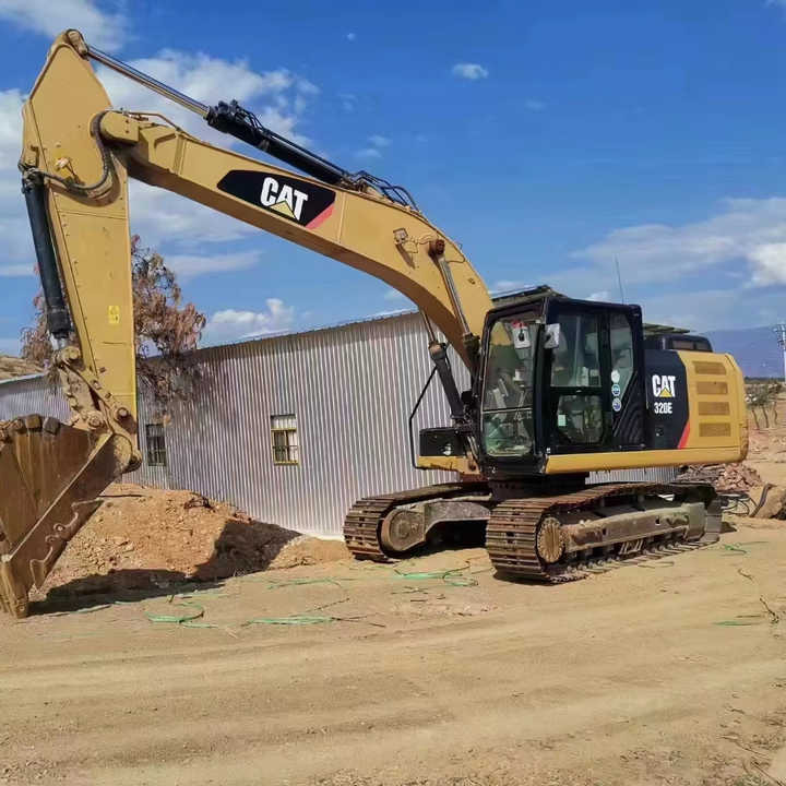 Used Digger CAT 320E Construction Machinery Construction Digger UsedCAT 320E Cheap Excavator - Lánctalpas kotró: 1 kép. Used Digger CAT 320E Construction Machinery Construction Digger UsedCAT 320E Cheap Excavator - Lánctalpas kotró: 1 kép.