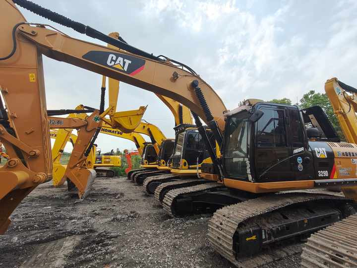 Used Digger CAT 329D2 Construction Machinery Construction Digger Used CAT 329D2 Cheap Excavator - Lánctalpas kotró: 4 kép. Used Digger CAT 329D2 Construction Machinery Construction Digger Used CAT 329D2 Cheap Excavator - Lánctalpas kotró: 4 kép.
