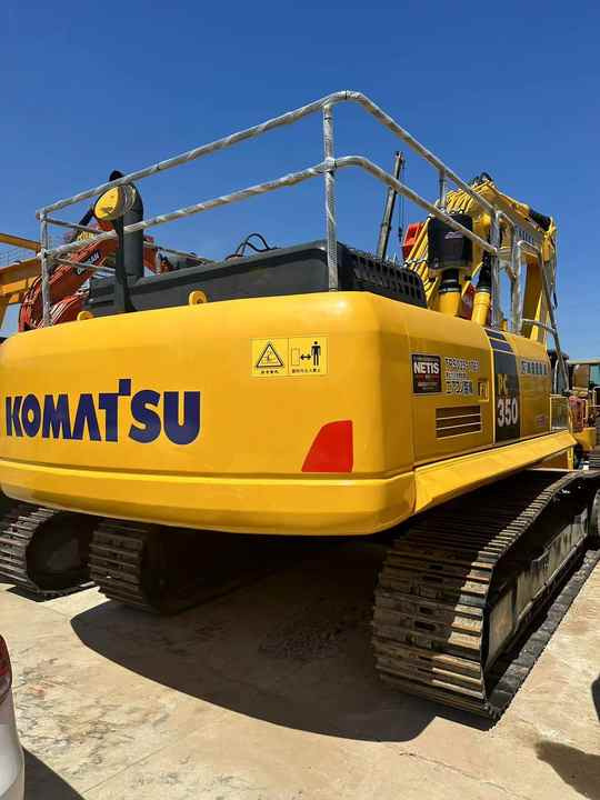 Used Japan Brand komatsu Pc350-7 with High Quality Used Engineering & Construction Machinery - Kotrógép: 2 kép. Used Japan Brand komatsu Pc350-7 with High Quality Used Engineering & Construction Machinery - Kotrógép: 2 kép.
