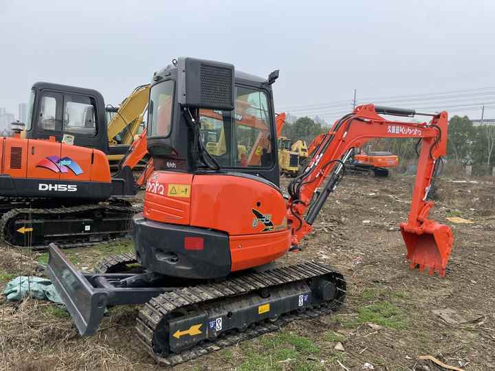 Used KUBOTA U35-5 Model Excavator Second Hand Machine Popular Brand JAPAN KUBOTA Hydraulic Machinery - Minikotró: 2 kép. Used KUBOTA U35-5 Model Excavator Second Hand Machine Popular Brand JAPAN KUBOTA Hydraulic Machinery - Minikotró: 2 kép.