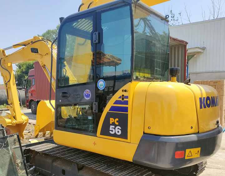 Used Komatsu PC56 Mini Excavator-Affordable,Durable,Reliable,Compact,and Efficient Construction Machinery - Kotrógép: 2 kép. Used Komatsu PC56 Mini Excavator-Affordable,Durable,Reliable,Compact,and Efficient Construction Machinery - Kotrógép: 2 kép.