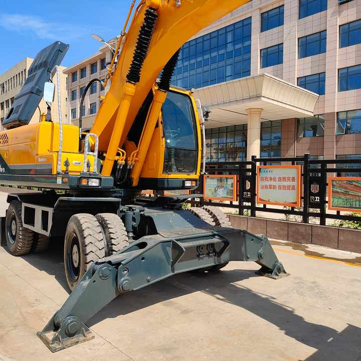 Well-Maintained Hyundai 210-9Used Wheel Excavator Construction Machine | No Major Repairs | Price Negotiable - Gumikerekes kotró: 3 kép. Well-Maintained Hyundai 210-9Used Wheel Excavator Construction Machine | No Major Repairs | Price Negotiable - Gumikerekes kotró: 3 kép.