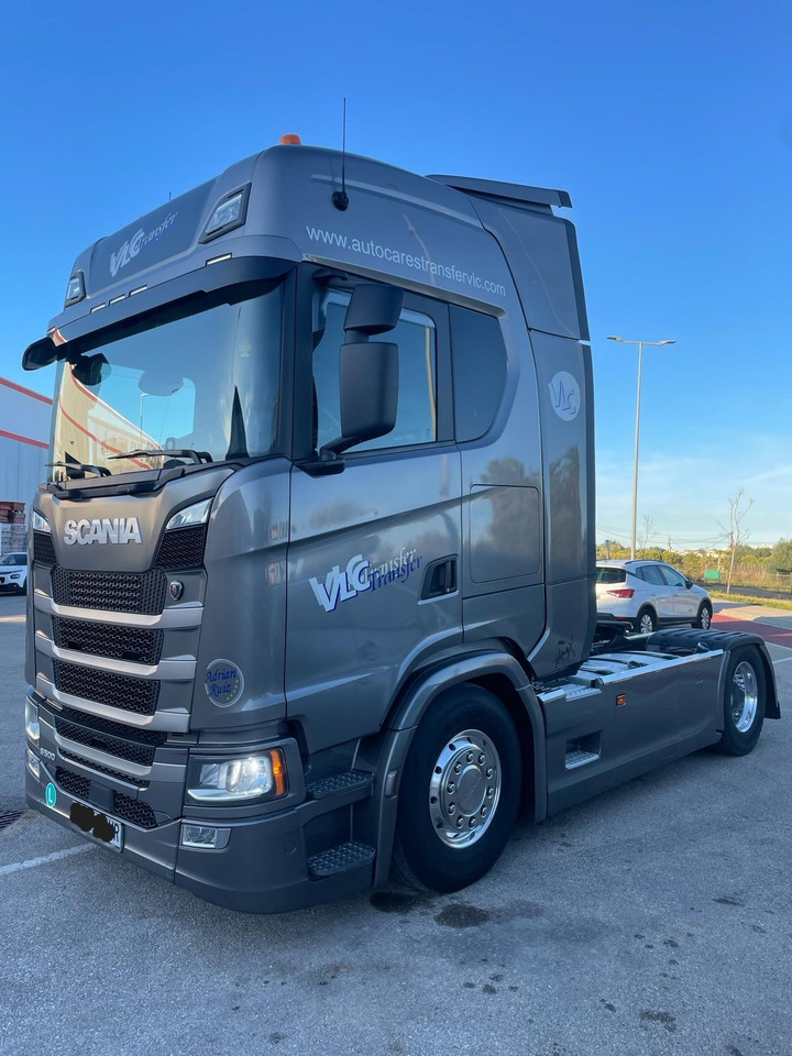 SCANIA S500 - Autószállító teherautó: 2 kép. SCANIA S500 - Autószállító teherautó: 2 kép.