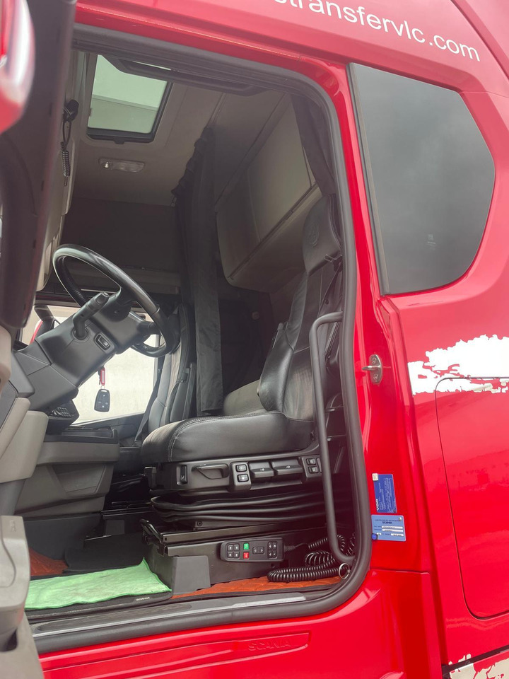 Scania S500 - Autószállító teherautó: 5 kép. Scania S500 - Autószállító teherautó: 5 kép.
