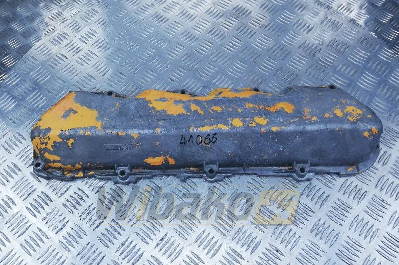 Caterpillar 3150 9L7429 - Motor fej - Építőipari gépek: 1 kép. Caterpillar 3150 9L7429 - Motor fej - Építőipari gépek: 1 kép.