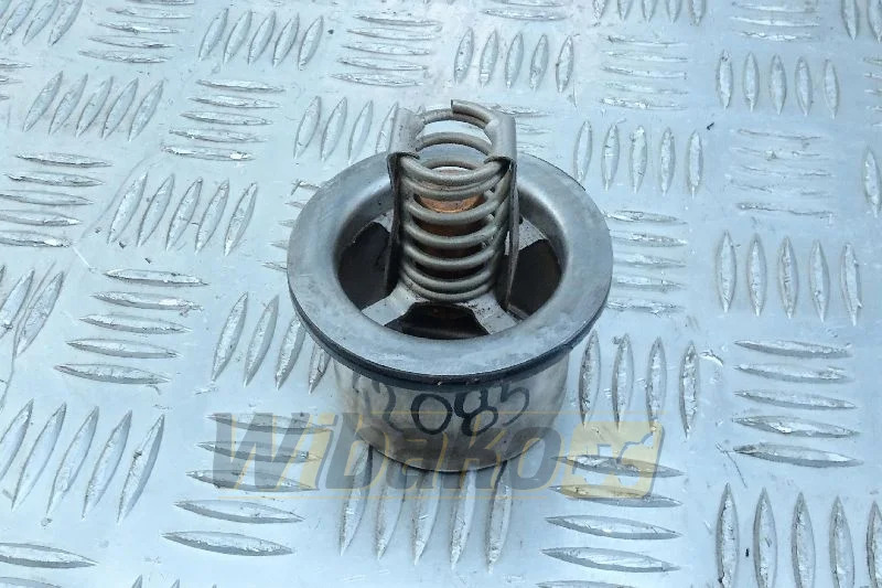 Caterpillar C10 247-7133 - Termosztát - Építőipari gépek: 1 kép. Caterpillar C10 247-7133 - Termosztát - Építőipari gépek: 1 kép.