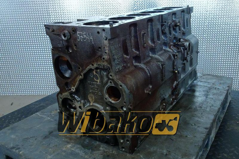 Crankcase for engine Case 6T-830 3926567 - Forgattyúsház - Építőipari gépek: 1 kép. Crankcase for engine Case 6T-830 3926567 - Forgattyúsház - Építőipari gépek: 1 kép.