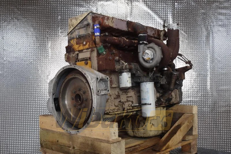 Cummins LT10-C325 CPL1930 - Motor - Építőipari gépek: 1 kép. Cummins LT10-C325 CPL1930 - Motor - Építőipari gépek: 1 kép.