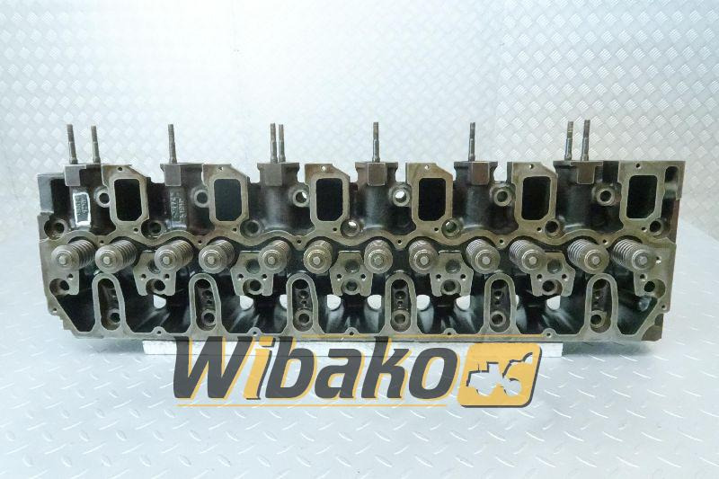 Cylinder head for engine Deutz BF6M1013 4205353KZ - Motor fej - Építőipari gépek: 1 kép. Cylinder head for engine Deutz BF6M1013 4205353KZ - Motor fej - Építőipari gépek: 1 kép.