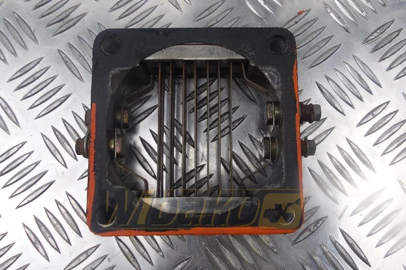 Daewoo D1146 - Motor és alkatrészek - Építőipari gépek: 1 kép. Daewoo D1146 - Motor és alkatrészek - Építőipari gépek: 1 kép.