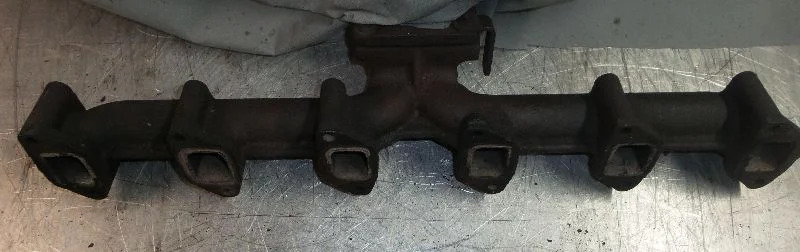 Daewoo DB58TI 8508101-0199 - Kipufogó leömlő - Építőipari gépek: 1 kép. Daewoo DB58TI 8508101-0199 - Kipufogó leömlő - Építőipari gépek: 1 kép.