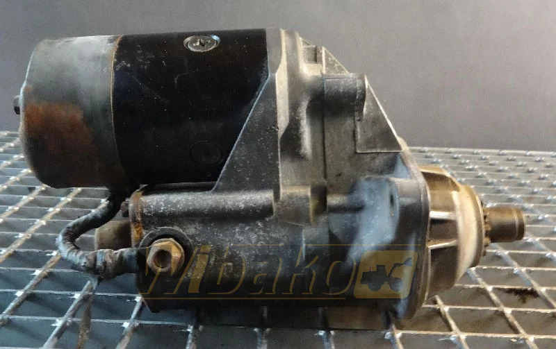 Denso 128000-4220 - Indítómotor - Építőipari gépek: 1 kép. Denso 128000-4220 - Indítómotor - Építőipari gépek: 1 kép.