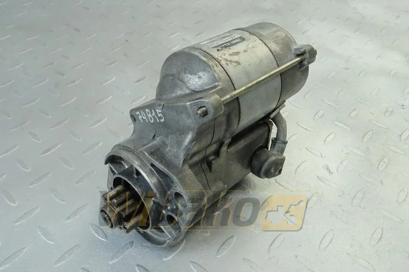 Denso 228000-1022 - Indítómotor - Építőipari gépek: 1 kép. Denso 228000-1022 - Indítómotor - Építőipari gépek: 1 kép.