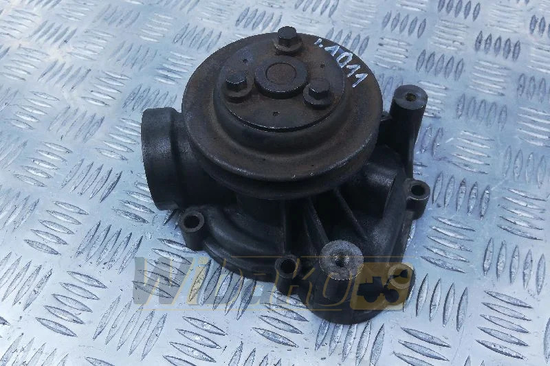 Deutz 04503613 - Vízszivattyú: 1 kép. Deutz 04503613 - Vízszivattyú: 1 kép.