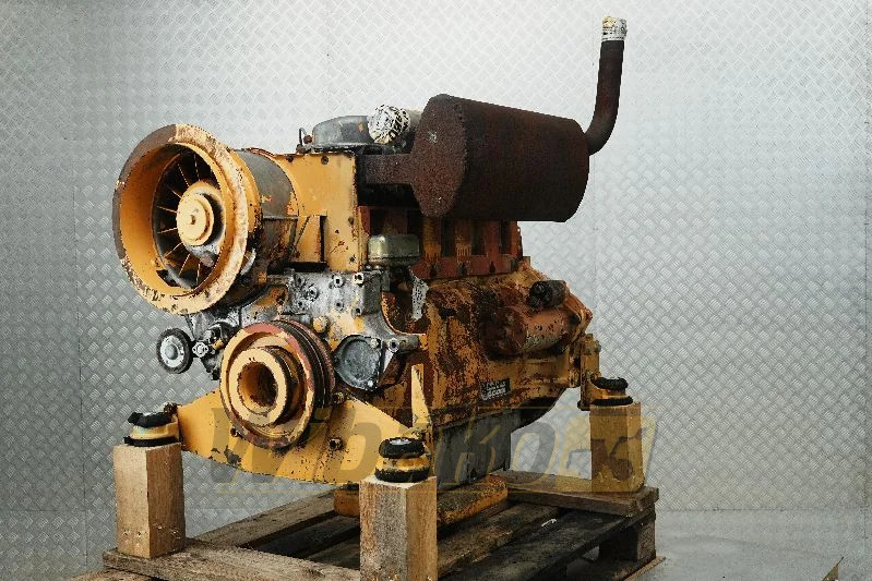 Deutz F5L912 - Motor - Építőipari gépek: 5 kép. Deutz F5L912 - Motor - Építőipari gépek: 5 kép.