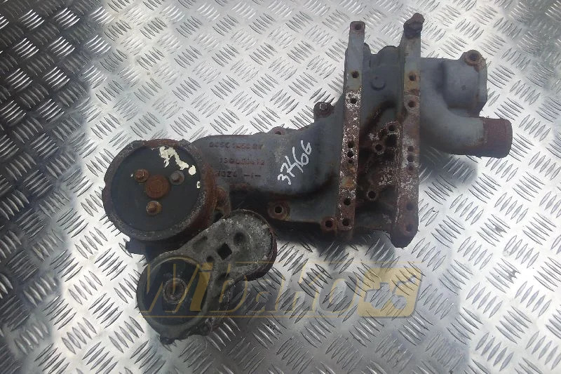 Deutz TCD2013 L06 2V 0450 7458 RY - Vízszivattyú: 1 kép. Deutz TCD2013 L06 2V 0450 7458 RY - Vízszivattyú: 1 kép.