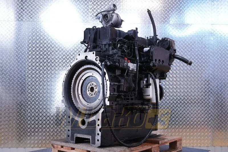 Deutz TCD2013 L06 4V - Motor - Építőipari gépek: 1 kép. Deutz TCD2013 L06 4V - Motor - Építőipari gépek: 1 kép.