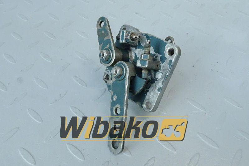 Gas regulator for engine Kubota D1005 16316-57010 - Motor és alkatrészek: 1 kép. Gas regulator for engine Kubota D1005 16316-57010 - Motor és alkatrészek: 1 kép.