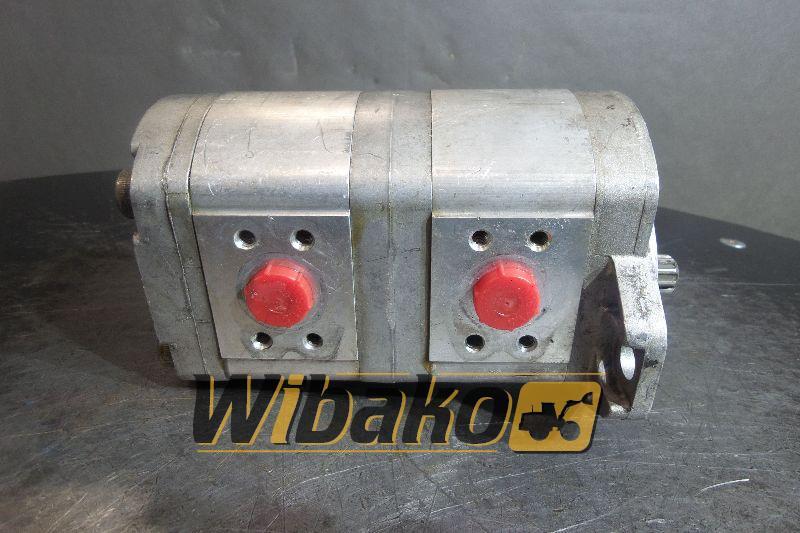 Gear pump Poclain 10992682 U3943552 - Hidraulikus szivattyú - Építőipari gépek: 2 kép. Gear pump Poclain 10992682 U3943552 - Hidraulikus szivattyú - Építőipari gépek: 2 kép.