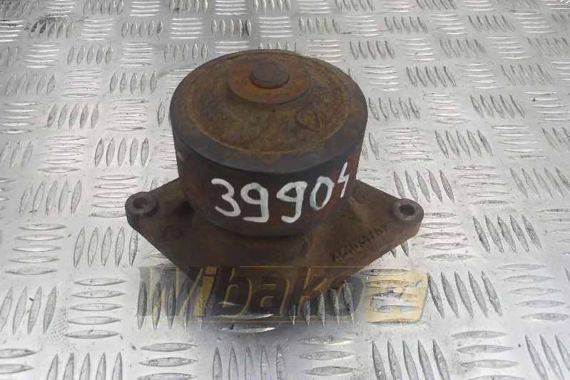 Iveco 451031/02 - Vízszivattyú: 1 kép. Iveco 451031/02 - Vízszivattyú: 1 kép.