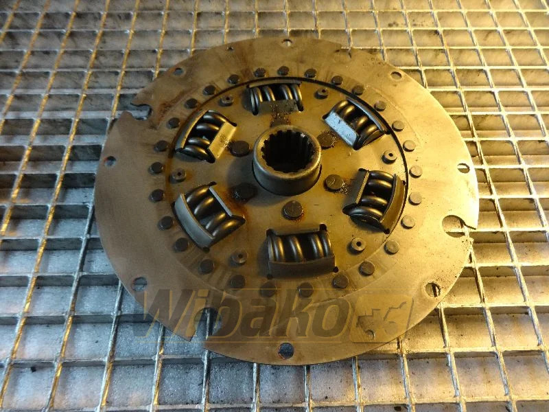 Komatsu 16/45/335 - Kuplung és alkatrészek - Építőipari gépek: 1 kép. Komatsu 16/45/335 - Kuplung és alkatrészek - Építőipari gépek: 1 kép.