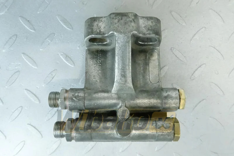 Liebherr 7368394 - Üzemanyagszűrő - Építőipari gépek: 1 kép. Liebherr 7368394 - Üzemanyagszűrő - Építőipari gépek: 1 kép.