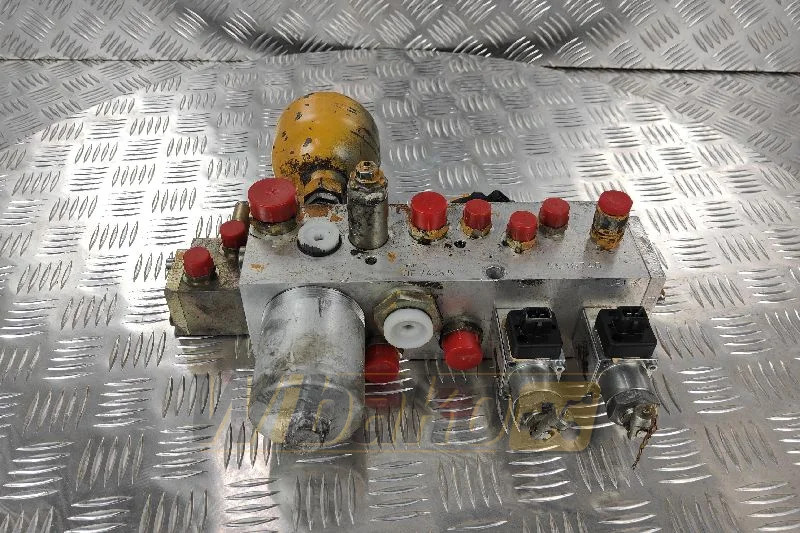 Liebherr OF7428A 5616340 - Hidraulikus szelep - Építőipari gépek: 1 kép. Liebherr OF7428A 5616340 - Hidraulikus szelep - Építőipari gépek: 1 kép.