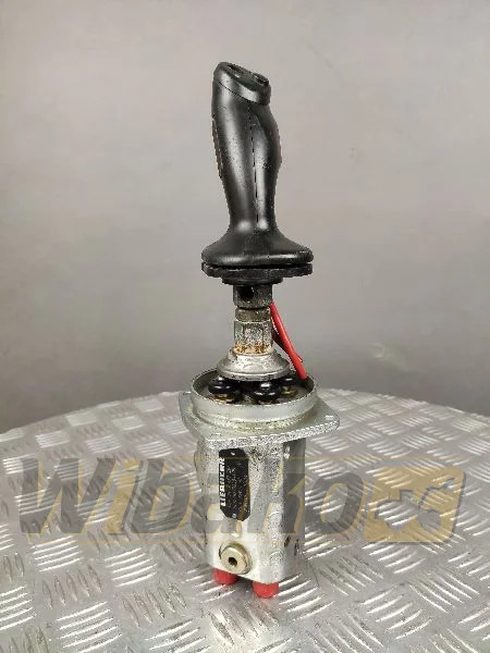 Liebherr VG-7 4/7 Z05 9273968-006 - Hidraulikus szelep - Építőipari gépek: 1 kép. Liebherr VG-7 4/7 Z05 9273968-006 - Hidraulikus szelep - Építőipari gépek: 1 kép.