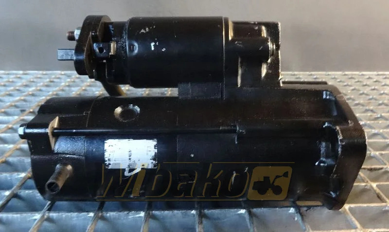 Mitsubishi - Indítómotor - Építőipari gépek: 1 kép. Mitsubishi - Indítómotor - Építőipari gépek: 1 kép.