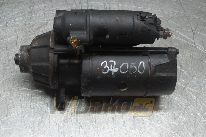 Mitsubishi M3T56082 MEO774070X11 - Indítómotor - Építőipari gépek: 1 kép. Mitsubishi M3T56082 MEO774070X11 - Indítómotor - Építőipari gépek: 1 kép.