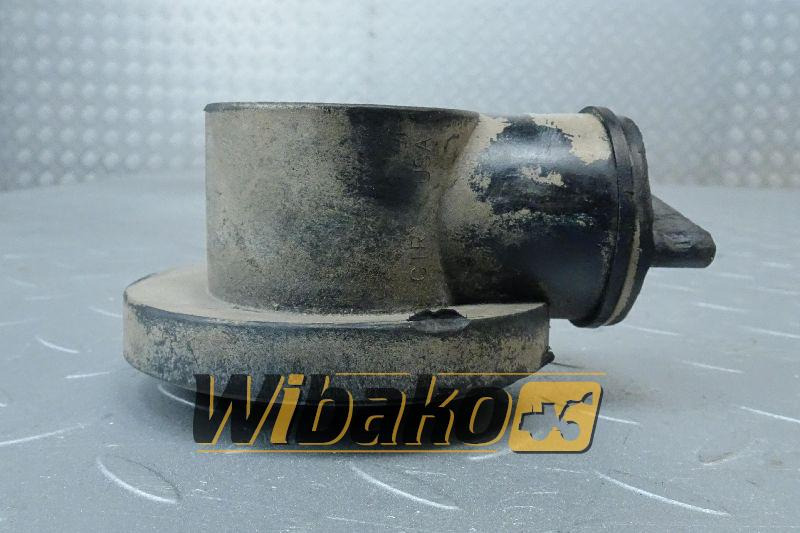 Oil filler Cummins 3911679 - Olajszűrő - Építőipari gépek: 1 kép. Oil filler Cummins 3911679 - Olajszűrő - Építőipari gépek: 1 kép.