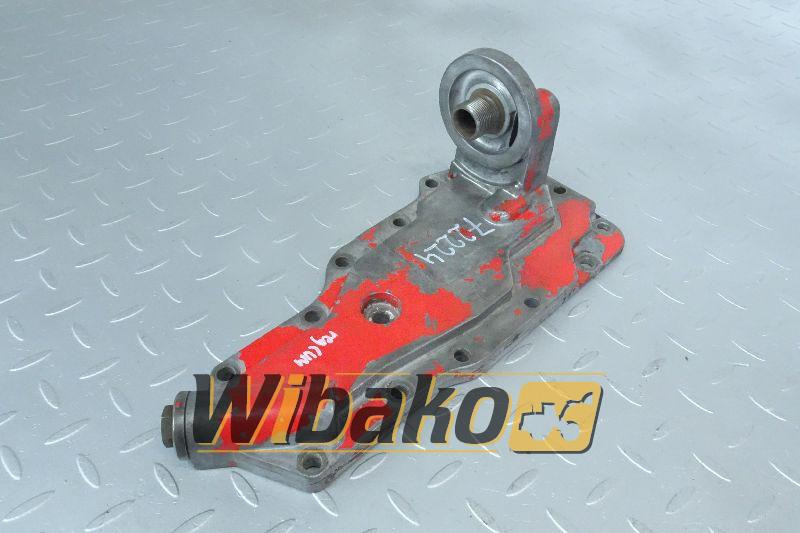 Oil filter bracket Cummins 3902295 - Olajszűrő - Építőipari gépek: 1 kép. Oil filter bracket Cummins 3902295 - Olajszűrő - Építőipari gépek: 1 kép.