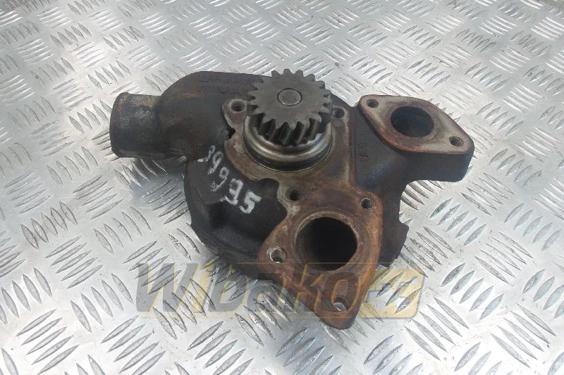 Perkins 1006E-6T U5MW0160/3771D04-7 - Vízszivattyú: 1 kép. Perkins 1006E-6T U5MW0160/3771D04-7 - Vízszivattyú: 1 kép.