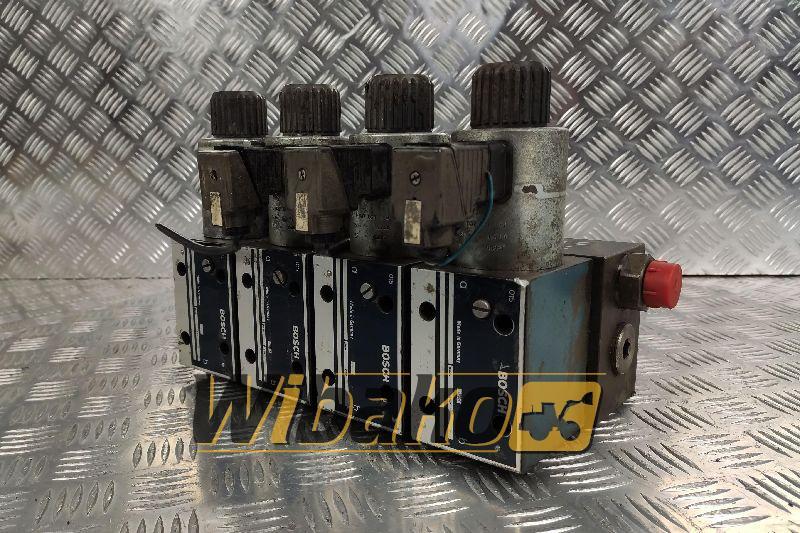 Valves set Zeppelin ZM19C 0810001816 - Hidraulikus szelep - Építőipari gépek: 1 kép. Valves set Zeppelin ZM19C 0810001816 - Hidraulikus szelep - Építőipari gépek: 1 kép.